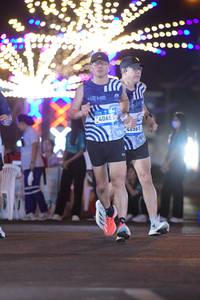 BIB: 40655, 44561
                            <button type="button" onclick="openModal(22989037)" class="btn btn-primary btn-sm float-right btn-popup" data-toggle="modal" data-target=".modal-high-quality">
                        <i class="fas fa-shopping-cart"></i> Add to Cart
                    </button>
                                            <button type="button" onclick="isThisMe(22989037, true)" class="btn btn-success btn-sm float-right btn-popup btn-isme hidden" data-toggle="tooltip" data-placement="bottom" title="นี่คือรูปของคุณใช่ไหม คลิกที่นี่เพื่อเอาเข้าอัลบั้ม">
                        <i class="fas fa-plus"></i> Add to album
                    </button>
                    <button type="button" onclick="isThisMe(22989037, false)" class="btn btn-warning btn-sm float-right btn-popup btn-isnotme hidden">
                        <i class="fas fa-ban"></i> Remove from album
                    </button>